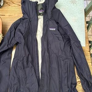 Patagonia Rain Coat, Size Medium